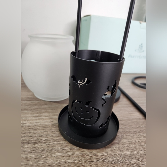 PartyLite Change-O-Lantern Candle Holder Halloween and Snowflakes P8300 - Picture 3 of 7